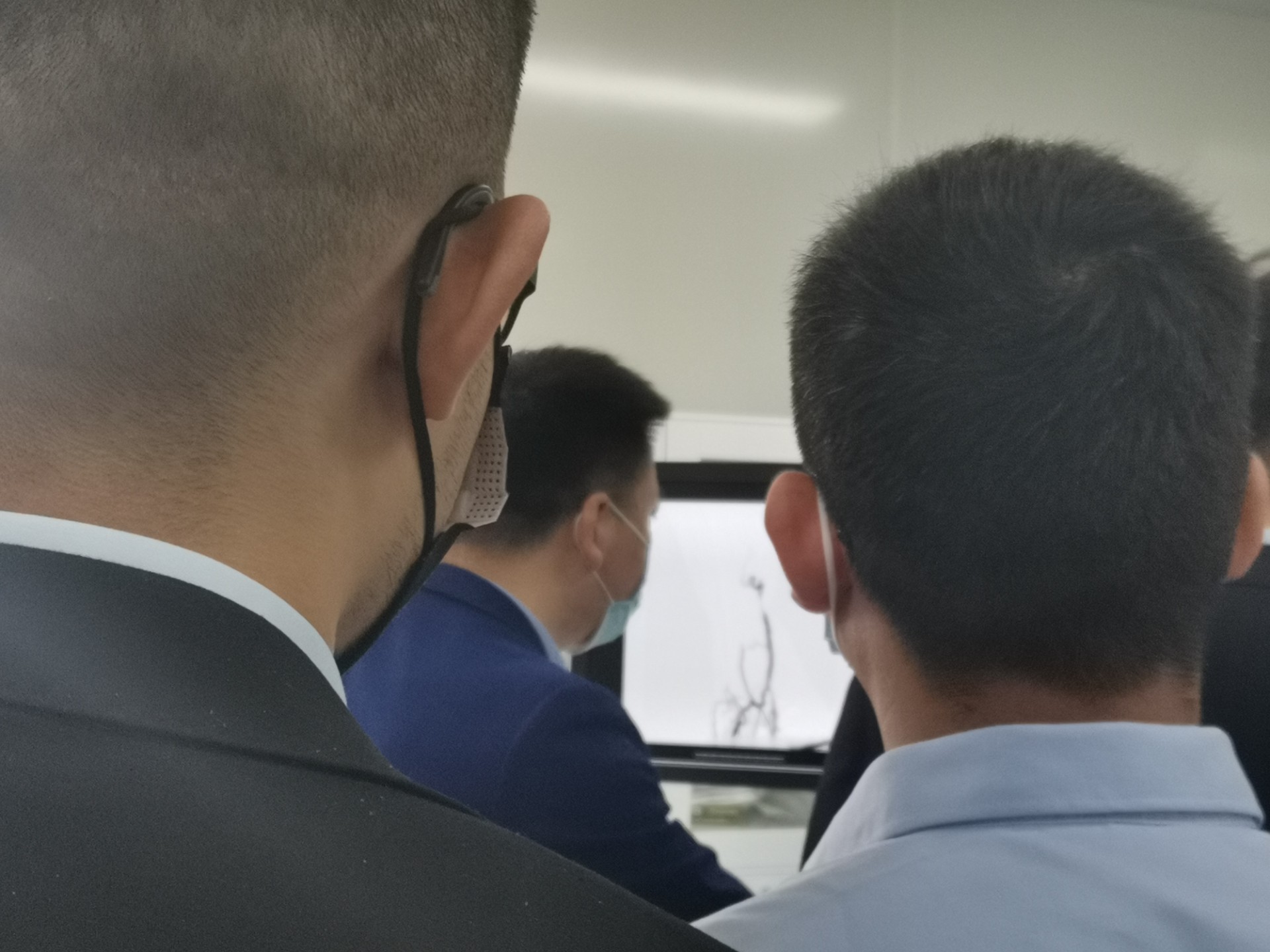 演示工作站.jpg