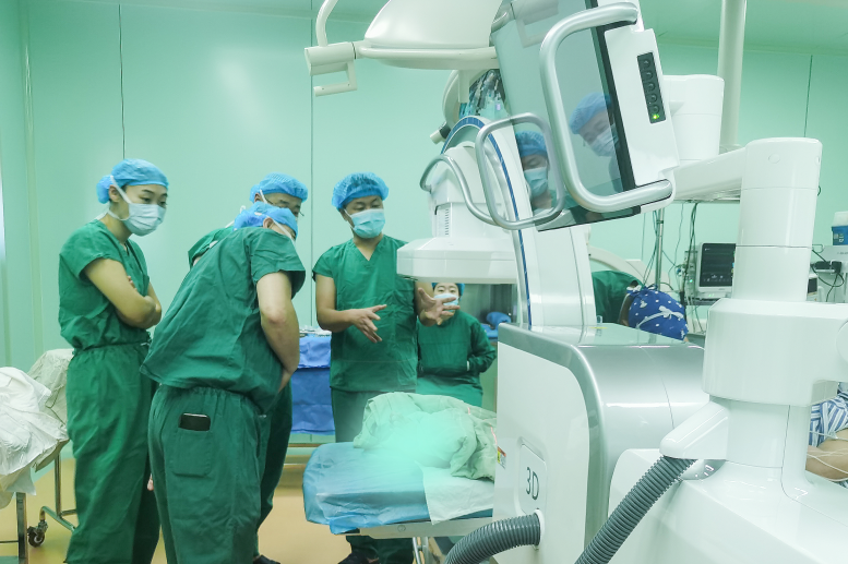 High-End 3D C-Arm | Introduced to PLA 79th Group Army Hospital