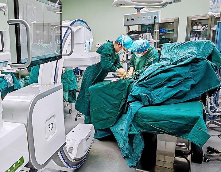 What Makes 3D C-Arm Superior to 2D C-Arm?